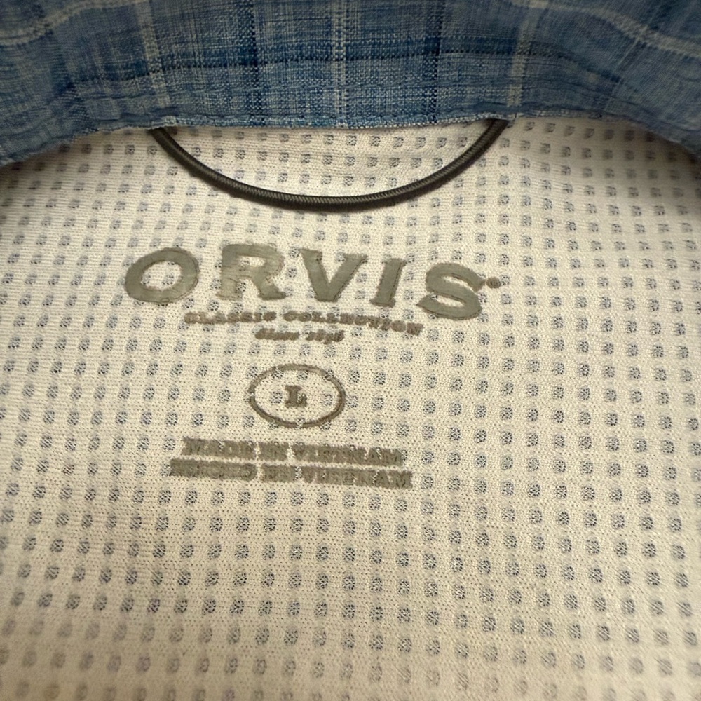 Orvis Blue Plaid Performance Button Down Men's Sh… - image 2
